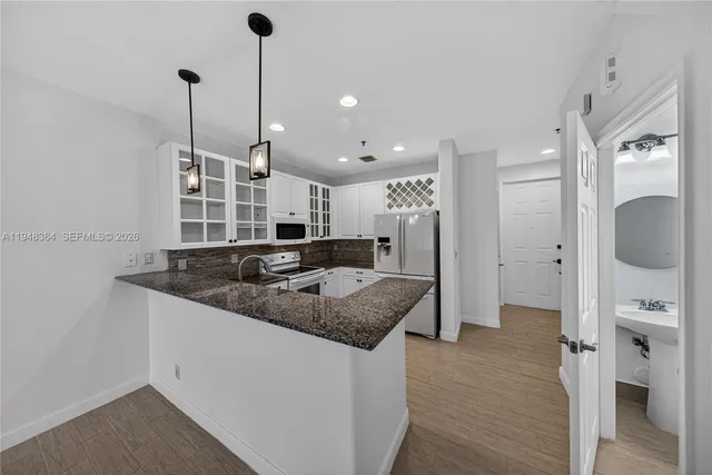 $2,950 | 4645 Southwest 75th Way, Unit 4645, Davie, FL 33314