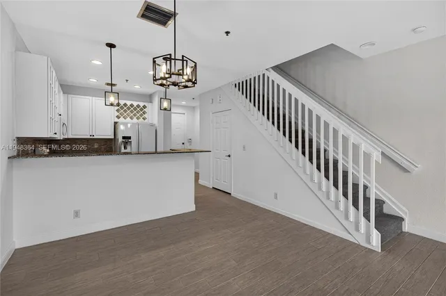 $2,950 | 4645 Southwest 75th Way, Unit 4645, Davie, FL 33314