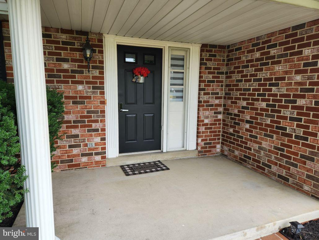 5144 Grandview Road Hanover, PA 17331 - Photo 4 of 56