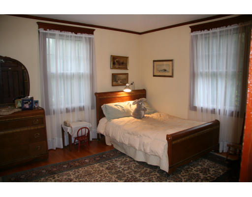 150 Montague Road Amherst, MA 01002 - Photo 11 of 12