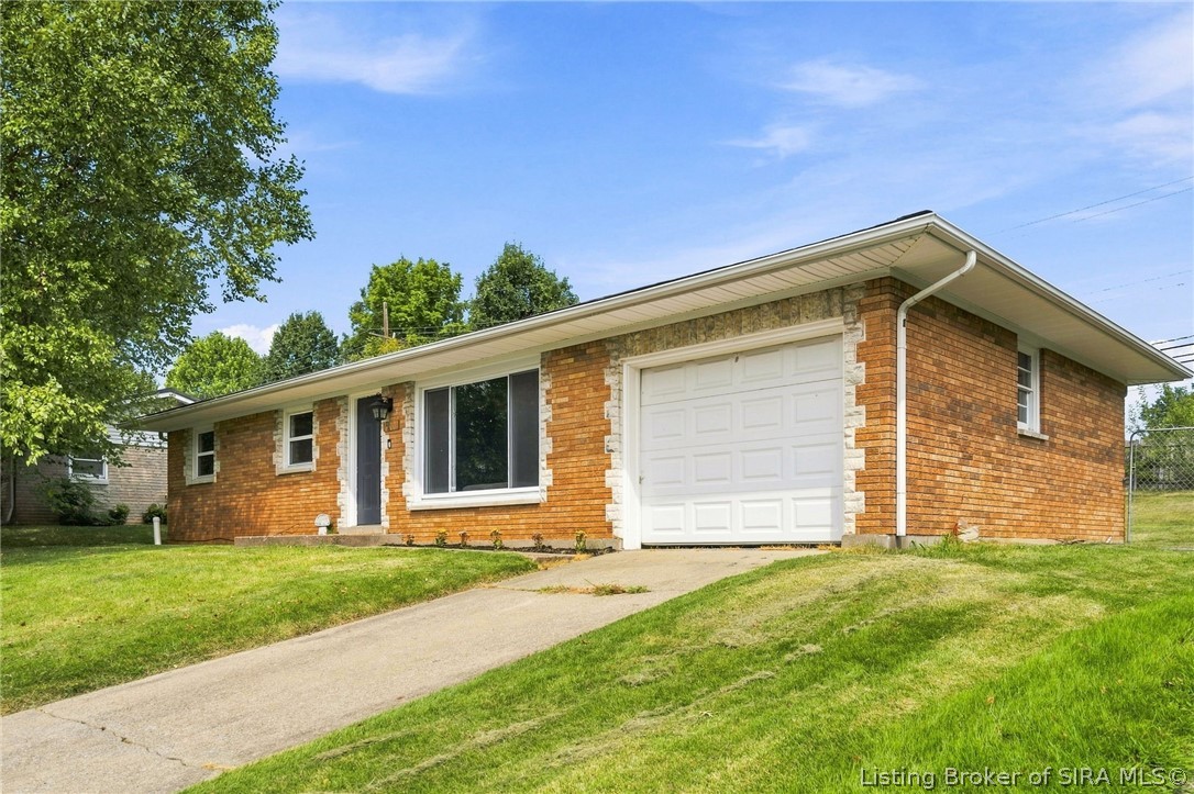 511 Kent Drive New Albany, IN 47150 - Photo 2 of 37 Gallery Image 2
