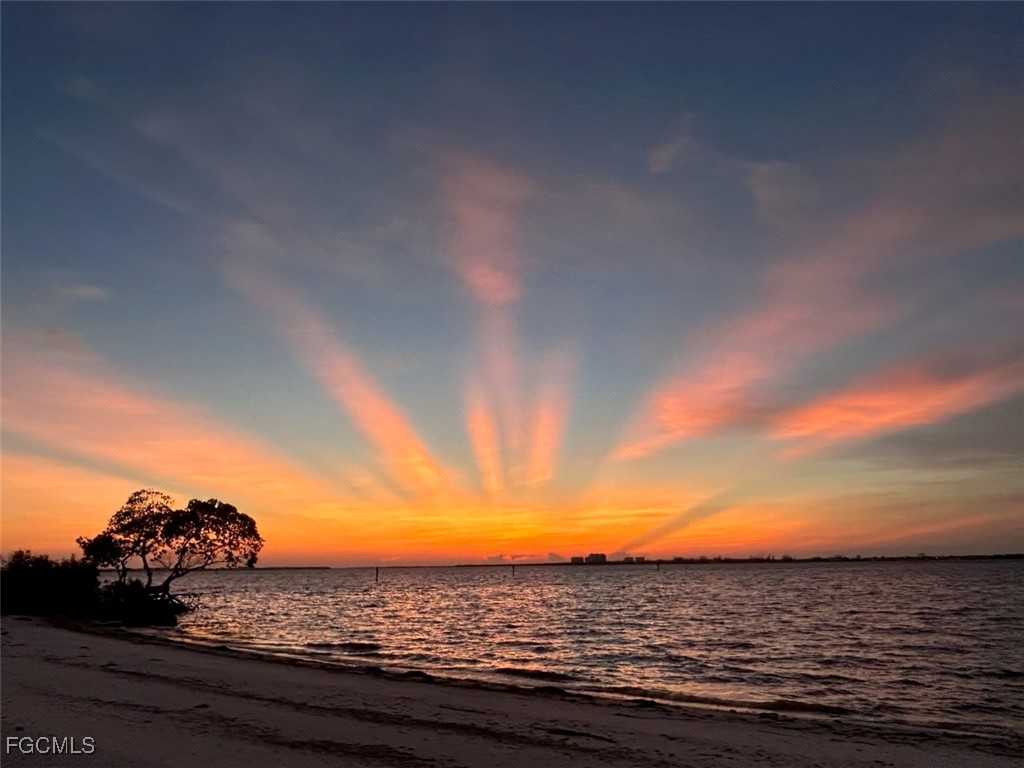 11650 Pointe Circle Fort Myers, FL 33908 - Photo 2 of 40
