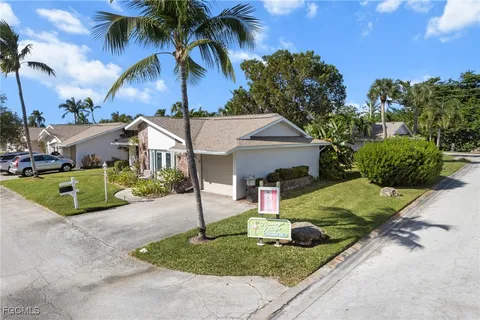 $279,995 | 11650 Pointe Circle, Fort Myers, FL 33908