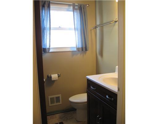 5004 Windriver Drive McKees Rocks, PA 15136 - Photo 9 of 18 Full Bath. Updated full bath
