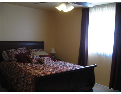 5004 Windriver Drive McKees Rocks, PA 15136 - Photo 10 of 18 Master Bedroom.