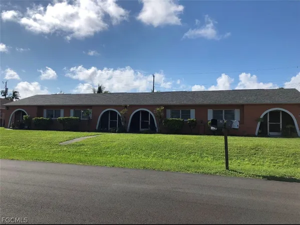 $1,250 | 704 Southeast 46th Lane, Unit B, Cape Coral, FL 33904