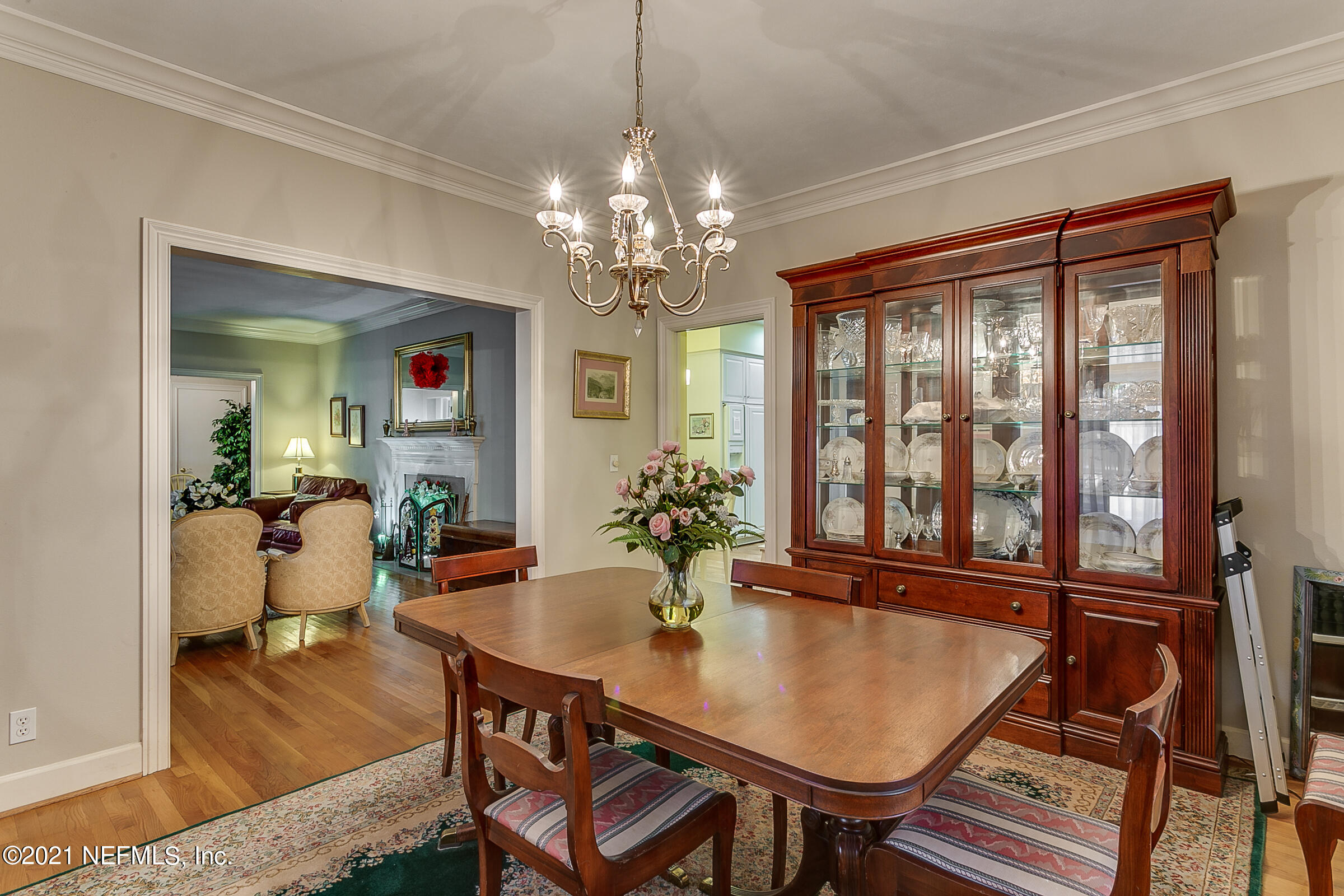 9-Dining-Room-View-2