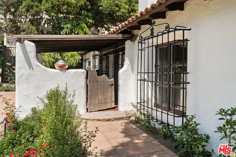 a view of a small backyard