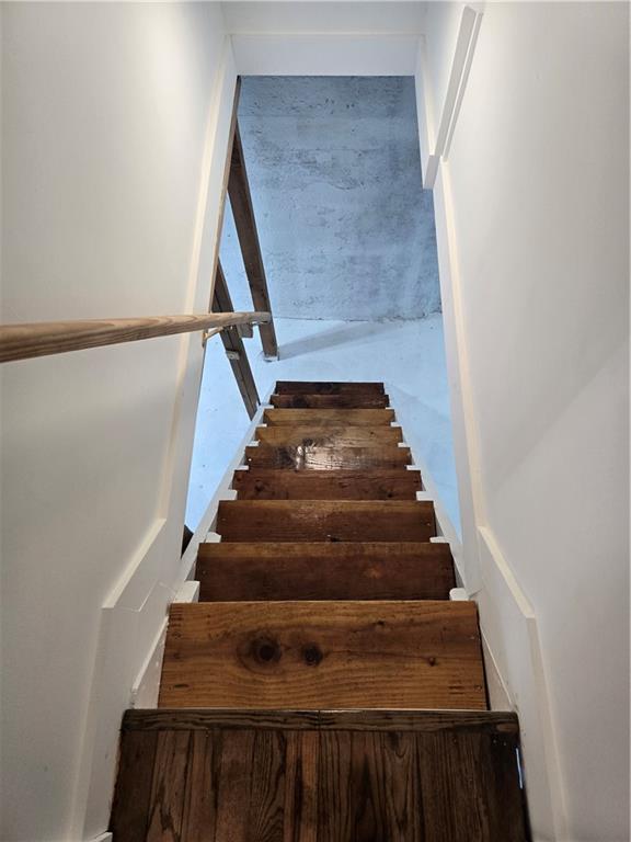 4703 Terrace Street Kansas City, MO 64112 - Photo 19 of 35