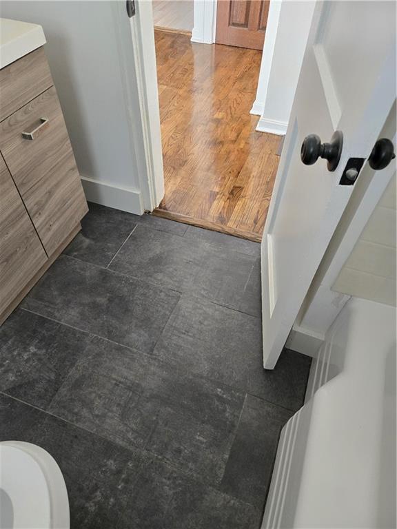 4703 Terrace Street Kansas City, MO 64112 - Photo 23 of 35