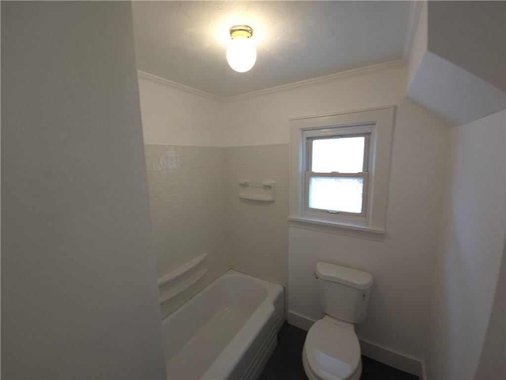 4703 Terrace Street Kansas City, MO 64112 - Photo 8 of 35