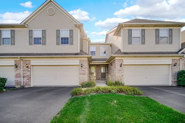 $365,000 | 1104 Loganbury Court, Elgin, IL 60120