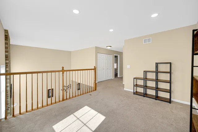 $365,000 | 1104 Loganbury Court, Elgin, IL 60120