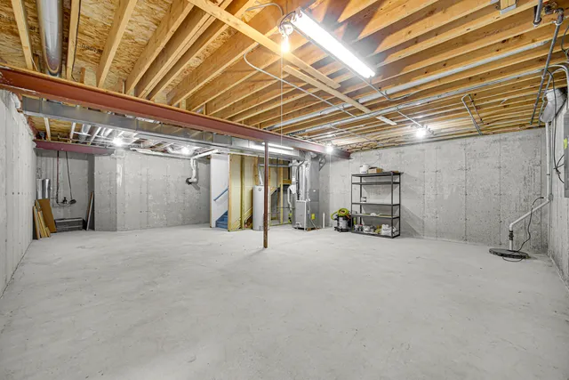 $365,000 | 1104 Loganbury Court, Elgin, IL 60120