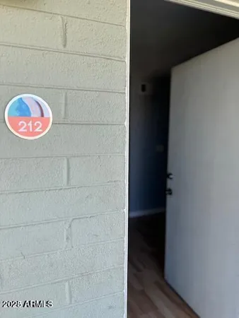 $1,299 | 1702 West Tuckey Lane, Unit 212, Phoenix, AZ 85015