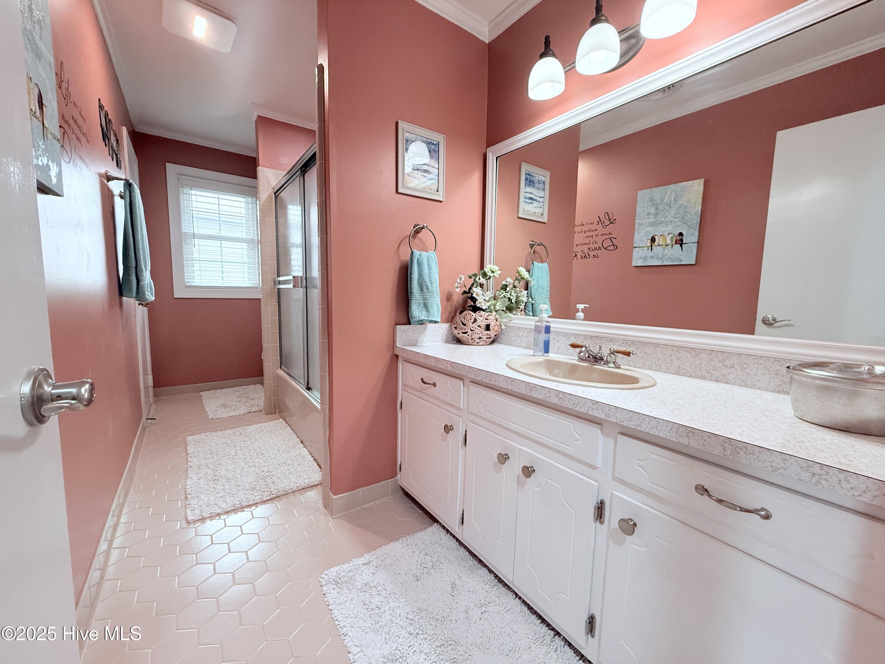 5405 Cedar Tree Lane Emerald Isle, NC 28594 - Photo 31 of 67 Upstairs Bathroom #1