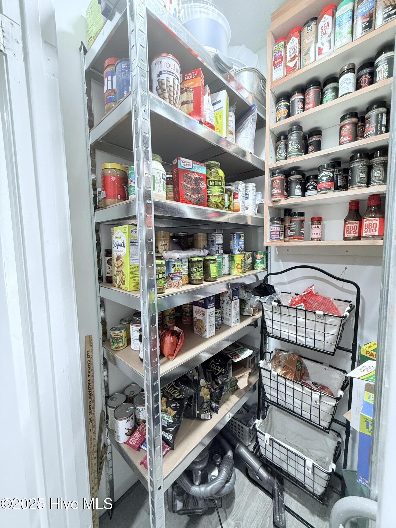 5405 Cedar Tree Lane Emerald Isle, NC 28594 - Photo 33 of 67 Pantry