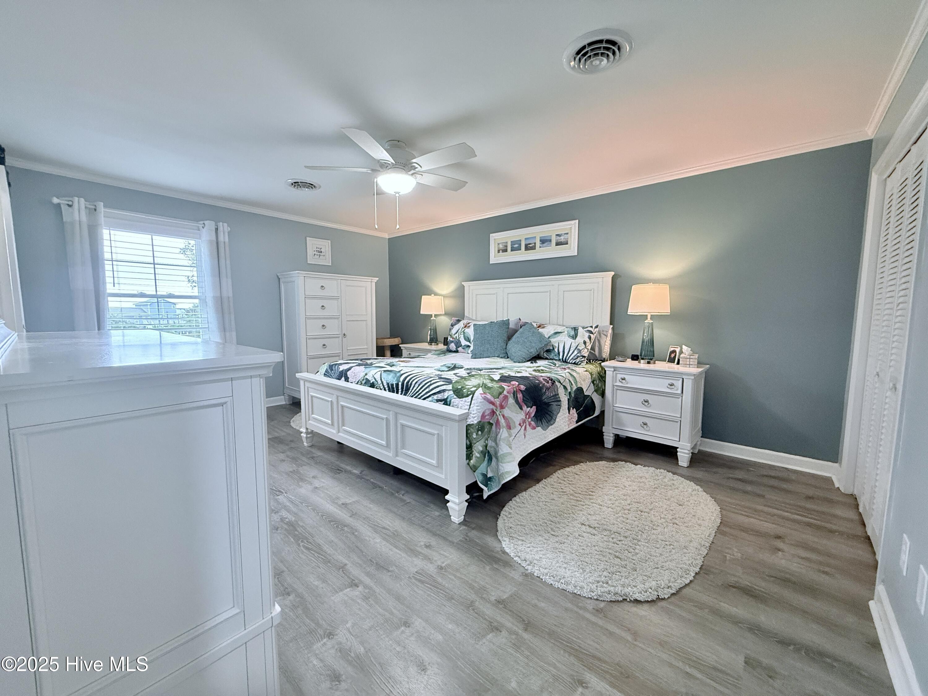 5405 Cedar Tree Lane Emerald Isle, NC 28594 - Photo 36 of 67 Upstairs Primary Bedroom
