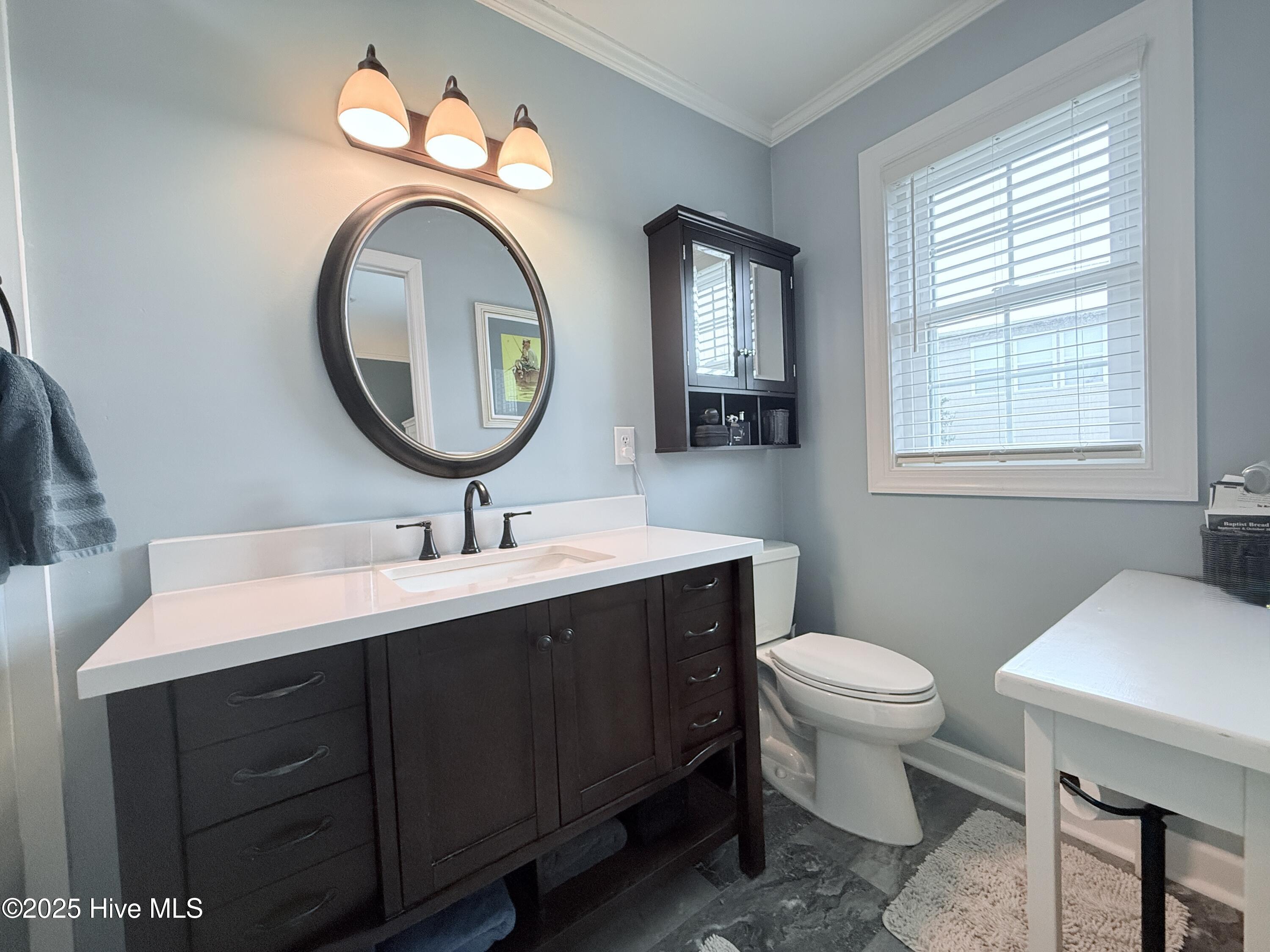 5405 Cedar Tree Lane Emerald Isle, NC 28594 - Photo 39 of 67 Upstairs Primary Bathroom