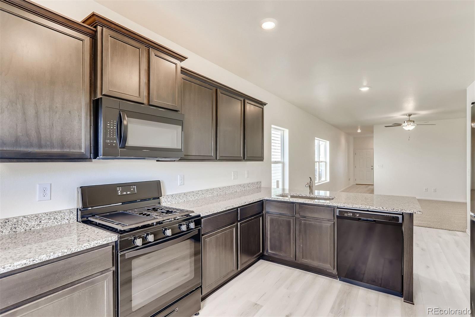 367 Walnut Street Bennett, CO 80102 - Photo 11 of 22