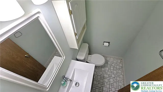 $325,000 | 1391 Presidential Drive, Whitehall, PA 18052