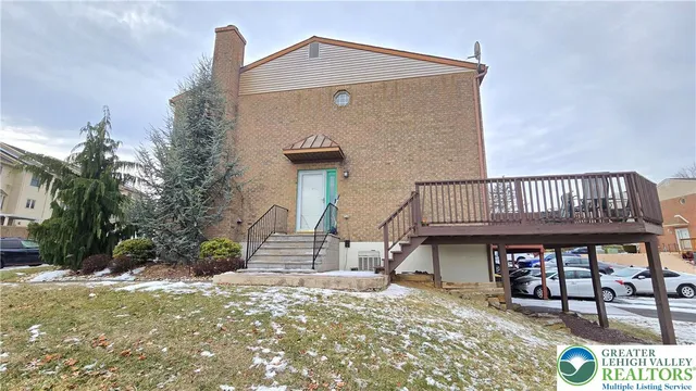 $325,000 | 1391 Presidential Drive, Whitehall, PA 18052