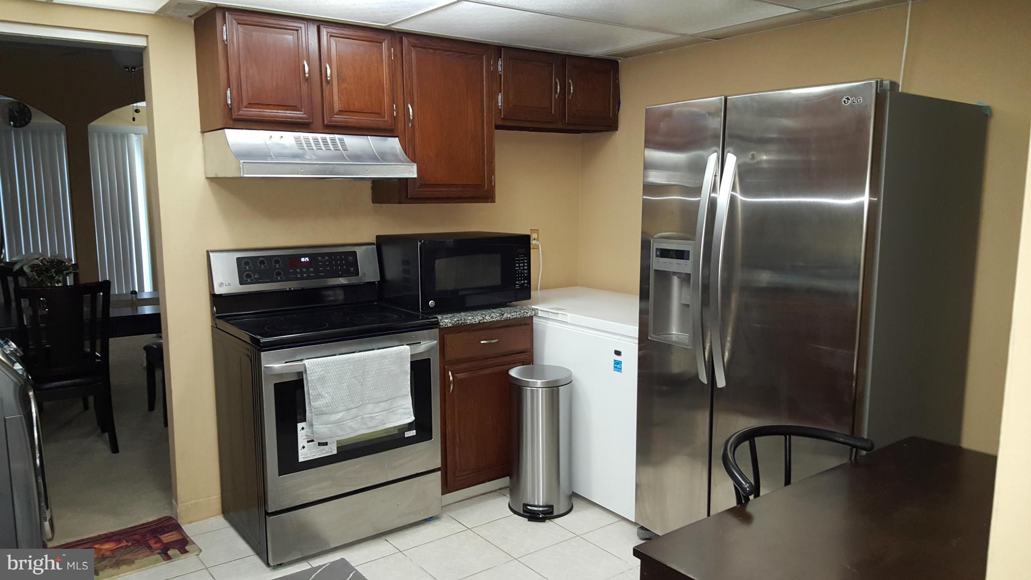 3762 Port Hope Point Triangle, VA 22172 - Photo 5 of 16 Kitchen