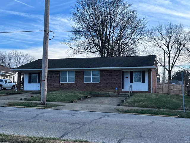 $695 | 1413 Memorial Avenue, Washington, IN 47501