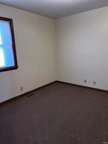 $695 | 1413 Memorial Avenue, Washington, IN 47501