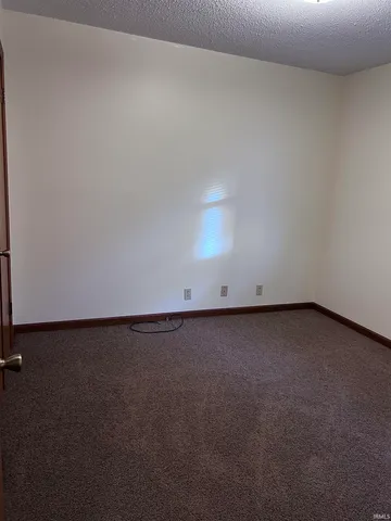 $695 | 1413 Memorial Avenue, Washington, IN 47501