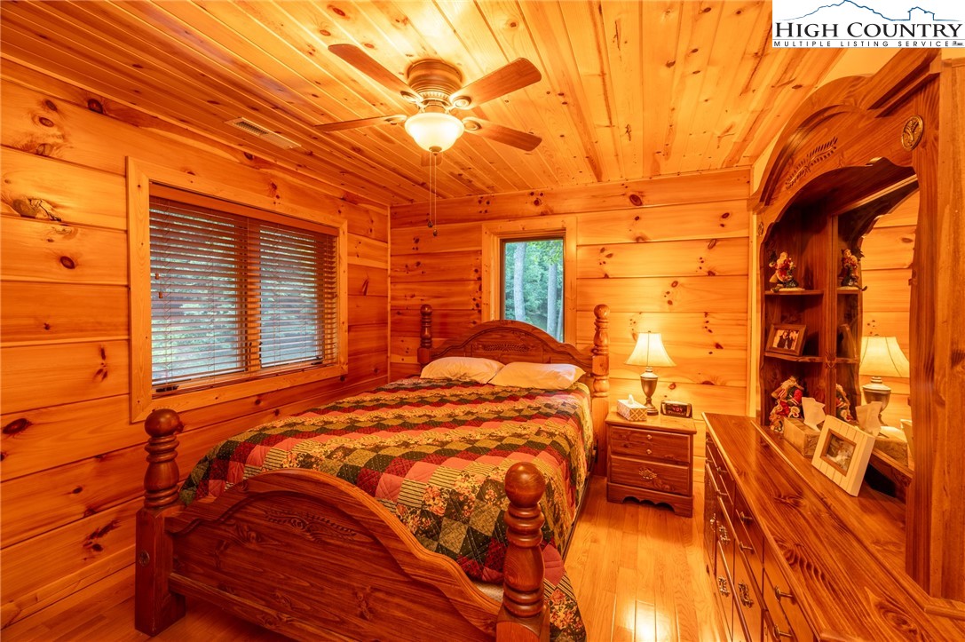 160 Capote Court Boone, NC 28607 - Photo 28 of 45 a bed sitting in front of a building