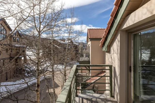 $2,000,000 | 117 Lost Creek Lane, Unit 31, Telluride, CO 81435