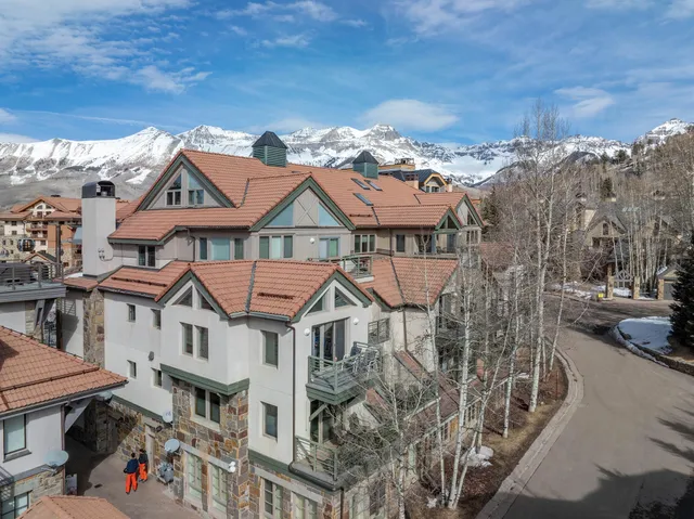 $2,000,000 | 117 Lost Creek Lane, Unit 31, Telluride, CO 81435