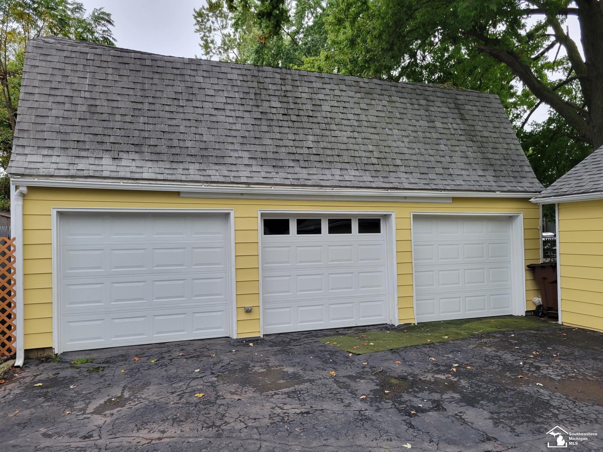 5829 East Dunbar Road Monroe, MI 48161 - Photo 3 of 21