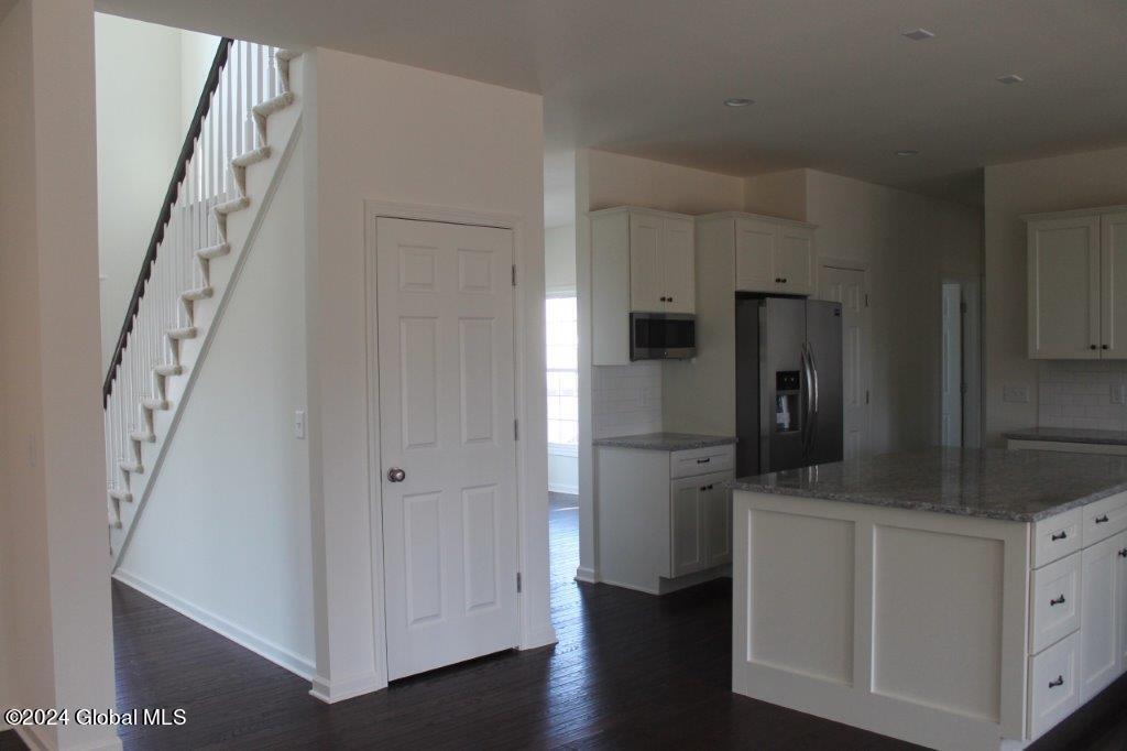 15 Jack Drive Halfmoon, NY 12065 - Photo 23 of 24 img_4591_25351801225_o