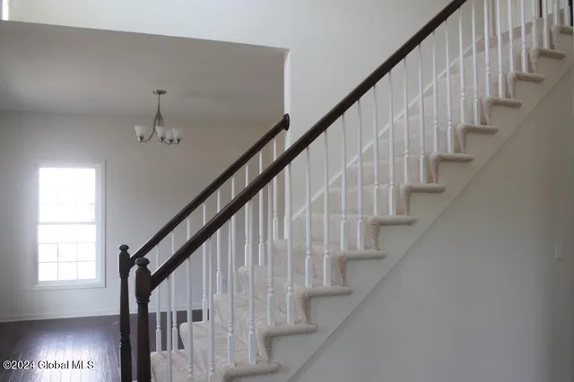 $594,800 | 15 Jack Drive, Halfmoon, NY 12065