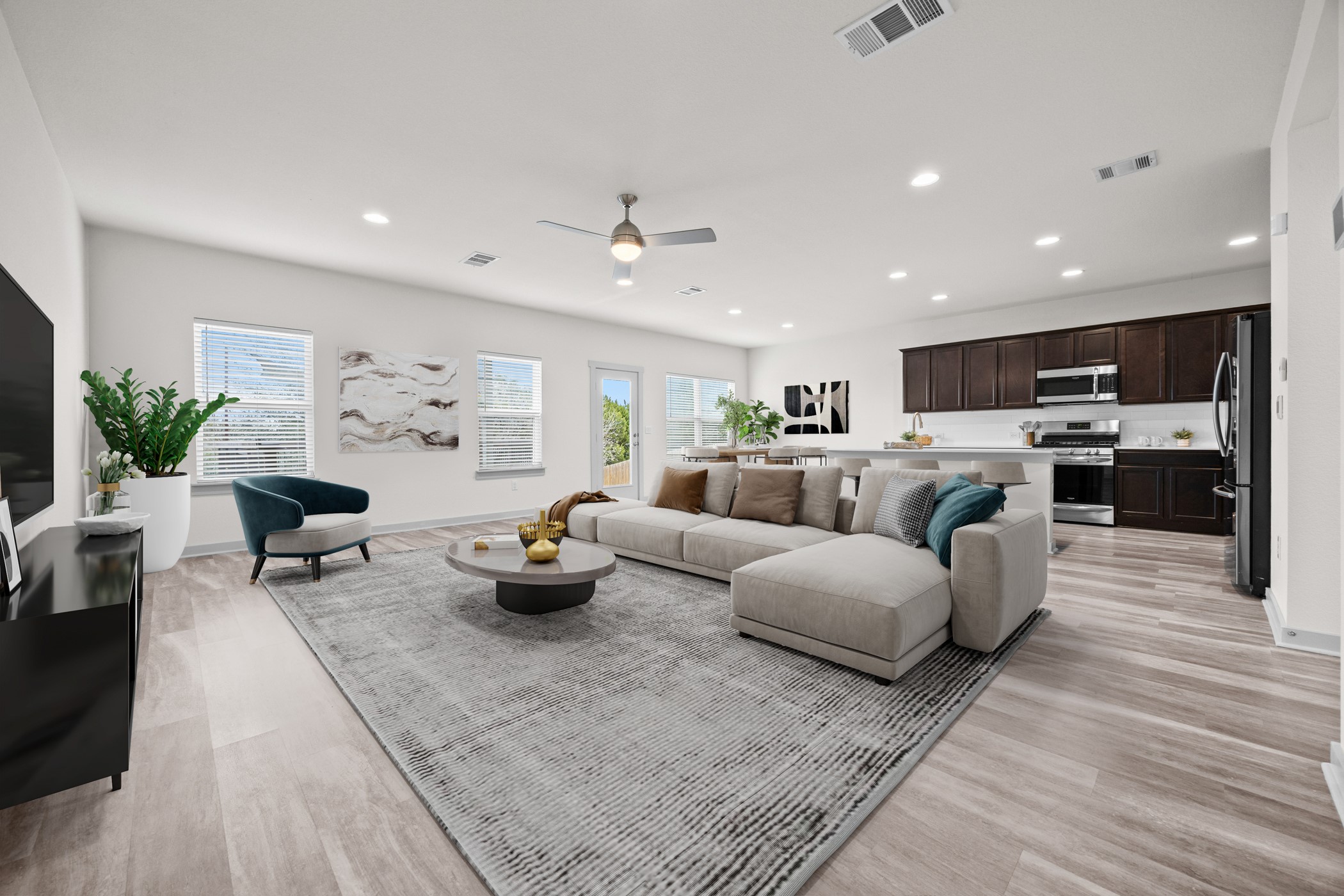 8324 Mimi Lane Austin, TX 78724 - Photo 5 of 40 *Virtually staged photo*