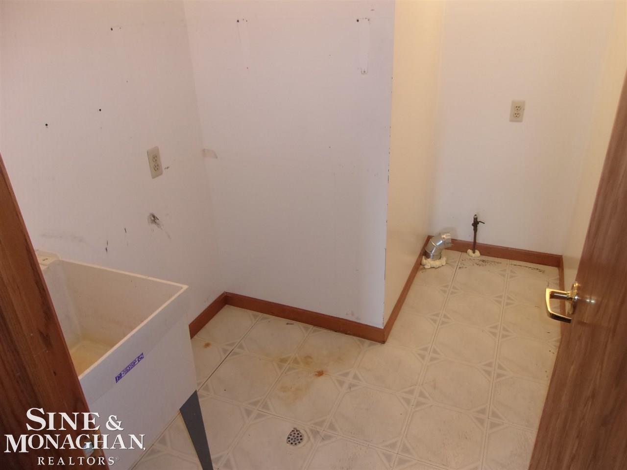 7521 Marsh Road Marine City, MI 48039 - Photo 32 of 43