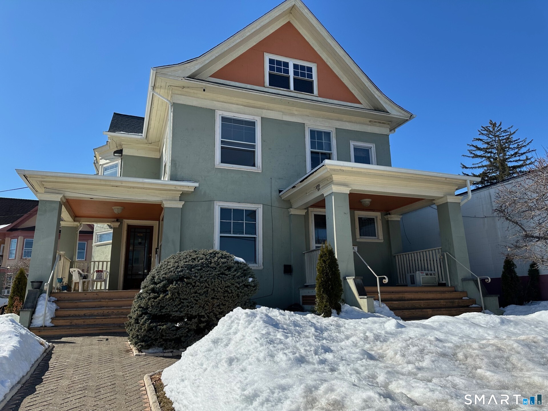 a view of a house with patio