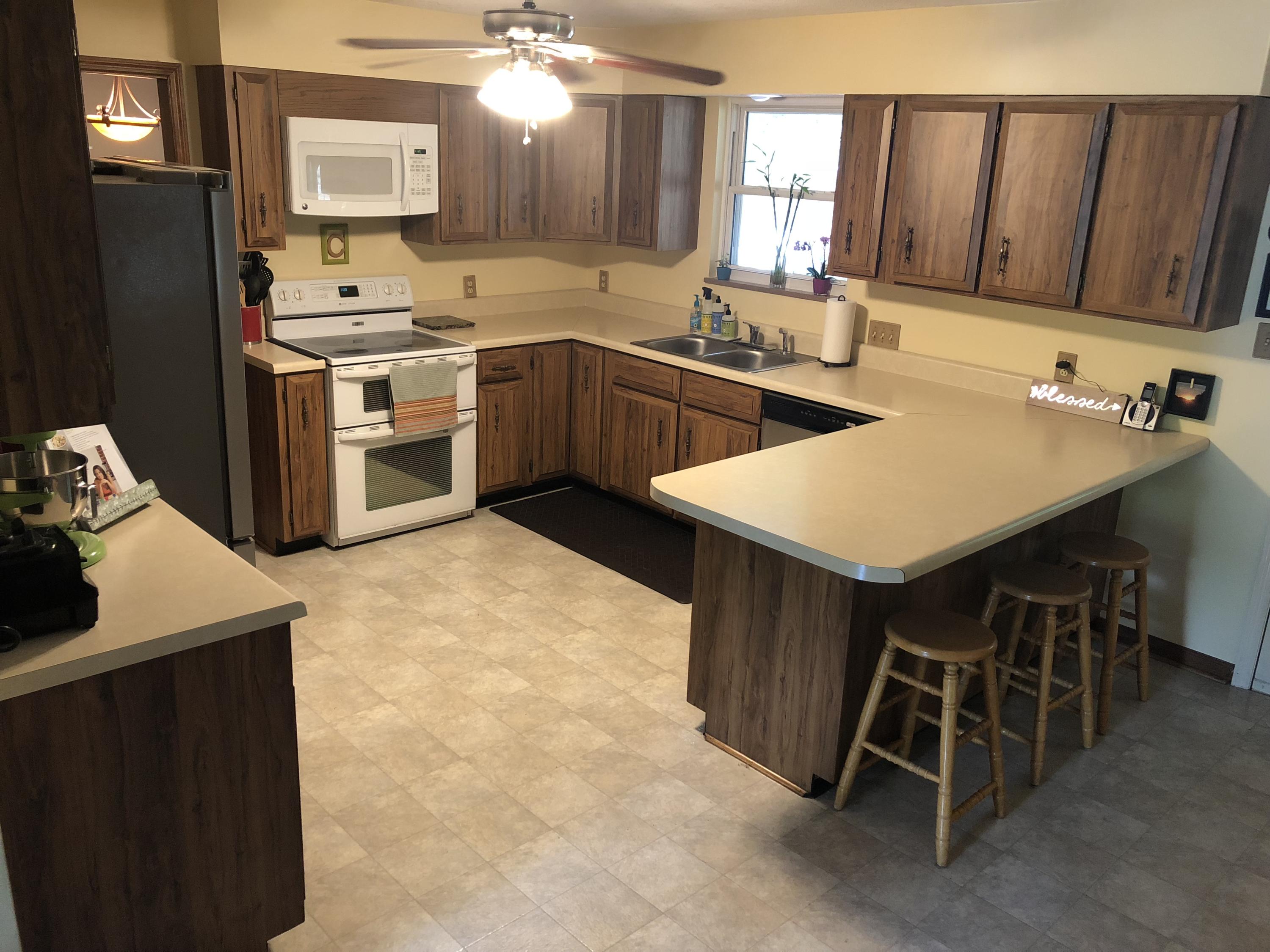 9913 Elkins Road Heiskell, TN 37754 - Photo 15 of 27 kitchen