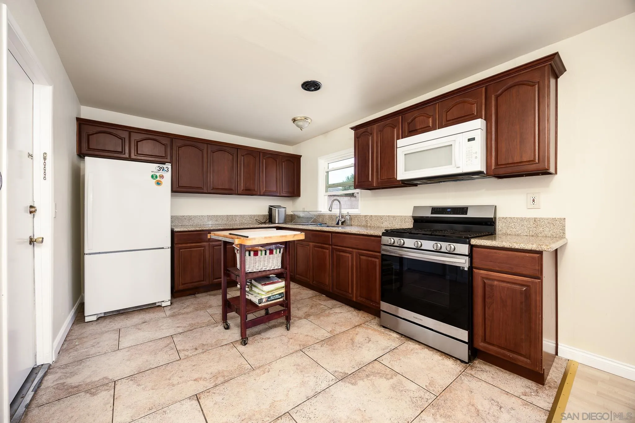 9226 Carita Road Santee, CA 92071 - Photo 9 of 34 Gallery Image 9
