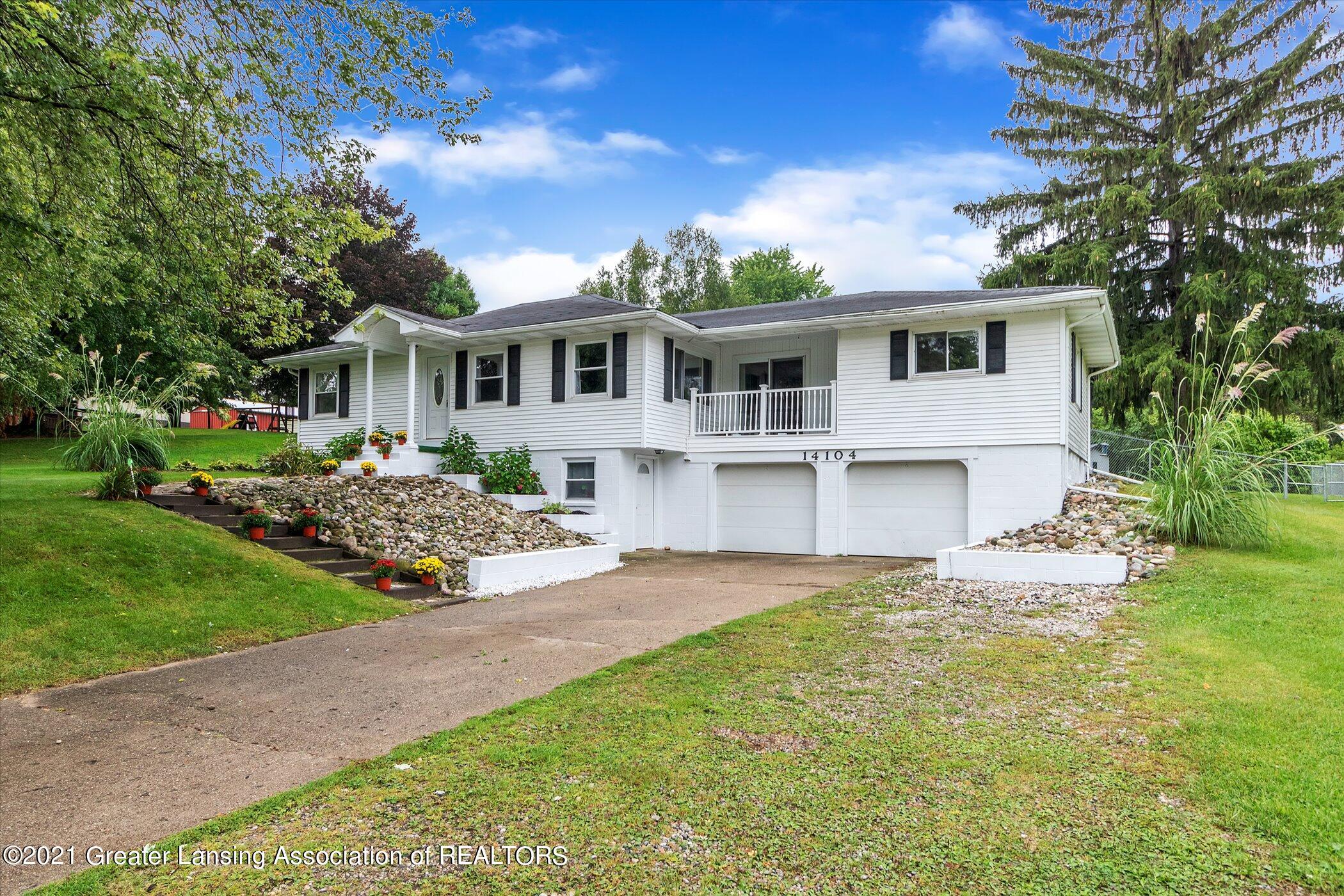 14104 South Wacousta Road Grand Ledge, MI 48837 - Photo 2 of 50 06-14104-Wacousta-Rd-WindowStill-Real-Es