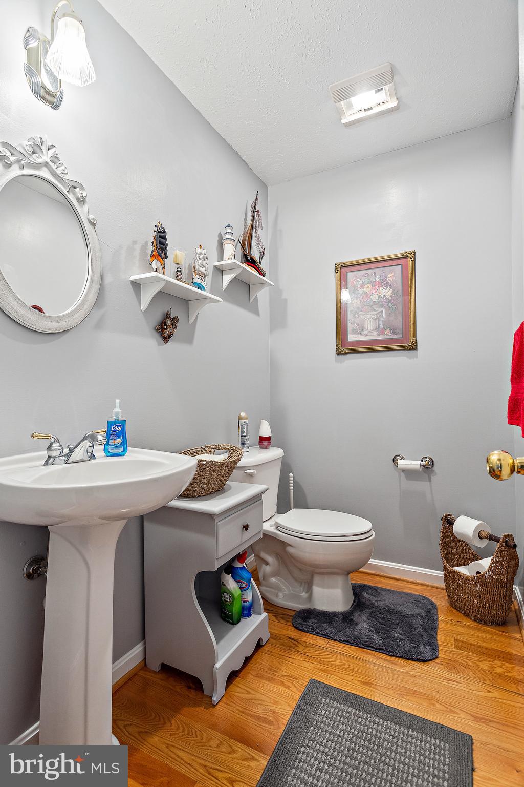 293 Huntersridge Road Winchester, VA 22602 - Photo 24 of 55 Powder Room