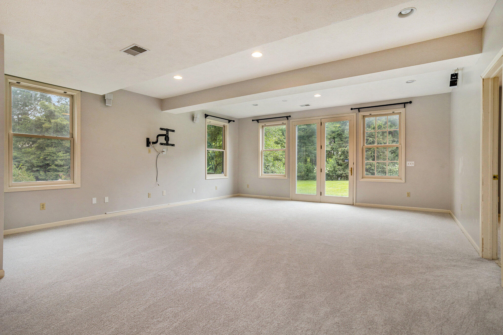 22601 Saddle Ridge Lane Battle Creek, MI 49017 - Photo 37 of 50 037_22601_saddle_ridge_ln_battle_creek_m
