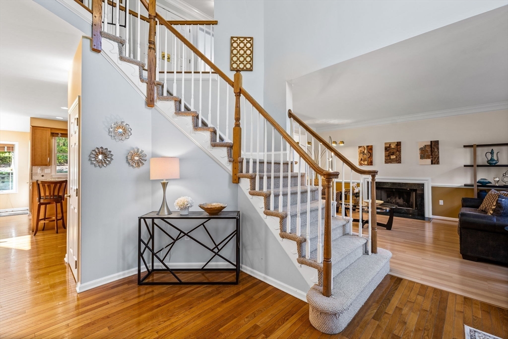 25 Ridge Way North Andover, MA 01845 - Photo 3 of 32 Gallery Image 3