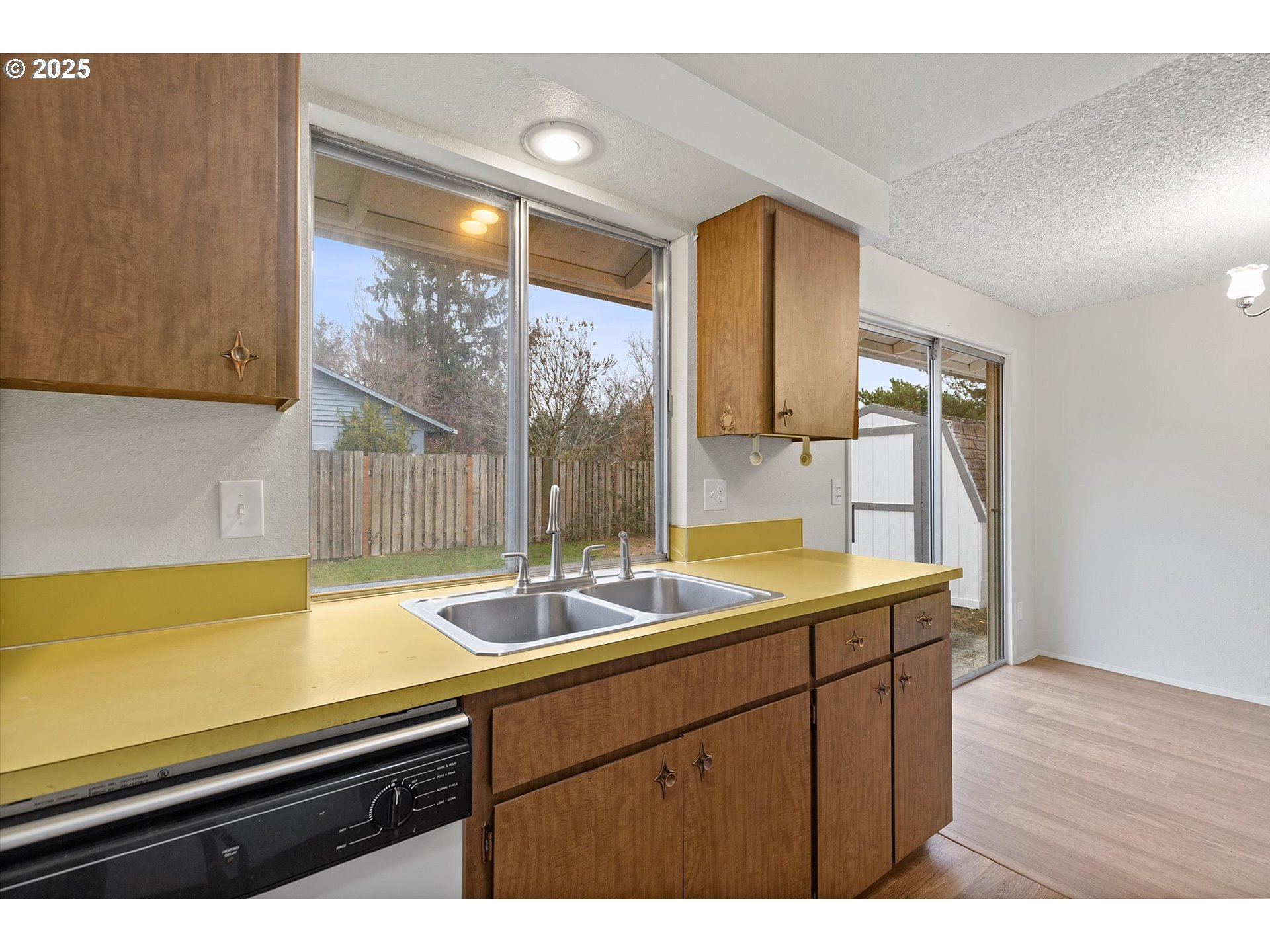 3210 Northeast 2nd Court Gresham, OR 97030 - Photo 11 of 28