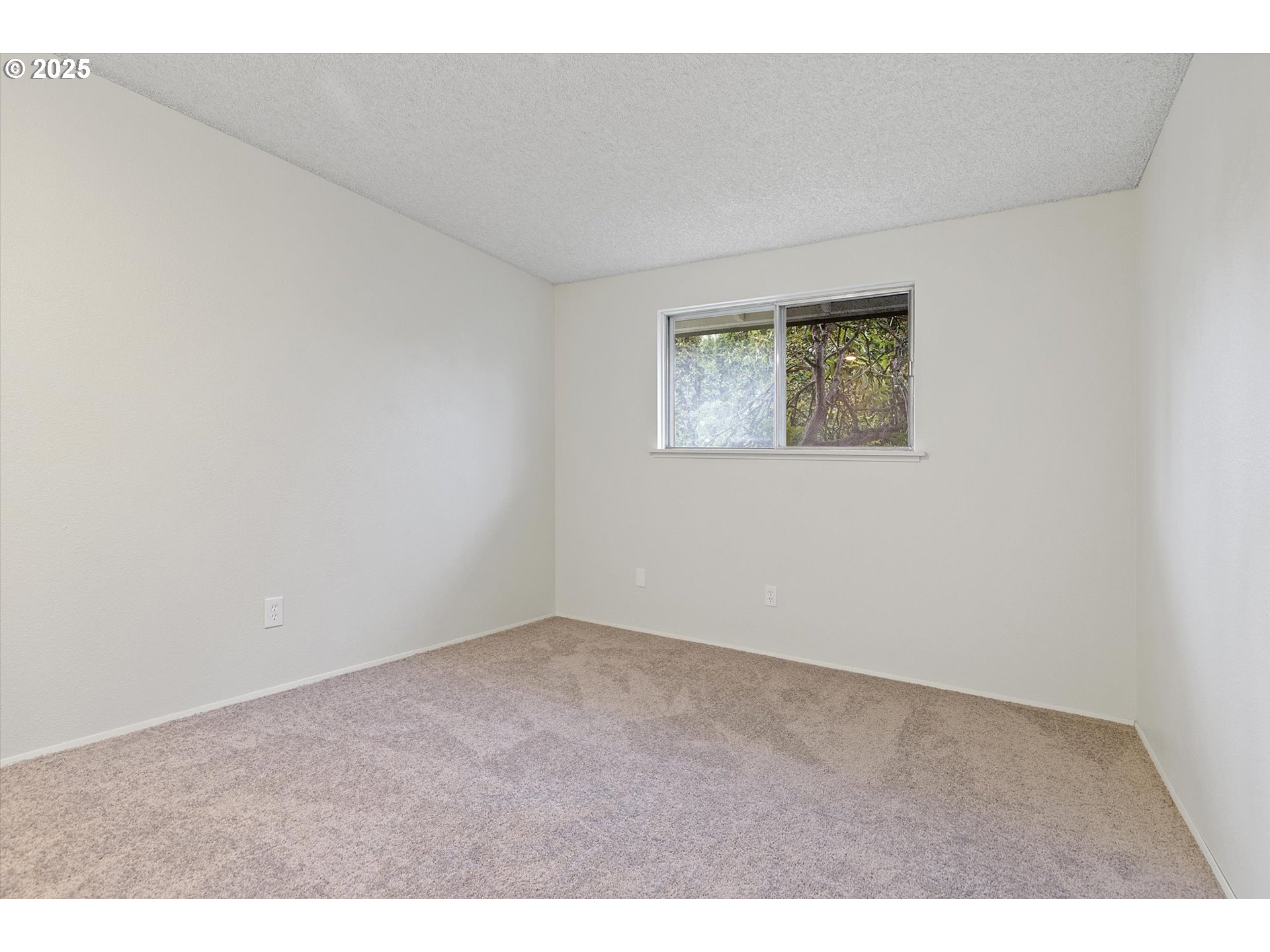 3210 Northeast 2nd Court Gresham, OR 97030 - Photo 12 of 28