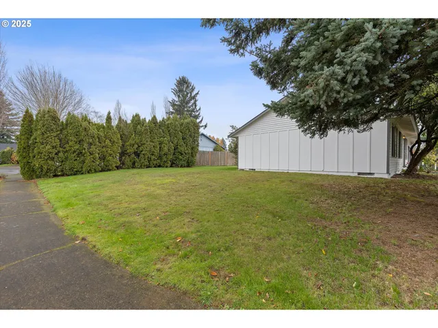 $370,000 | 3210 Northeast 2nd Court, Gresham, OR 97030