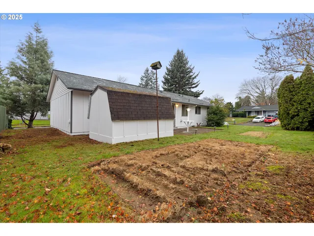 $370,000 | 3210 Northeast 2nd Court, Gresham, OR 97030