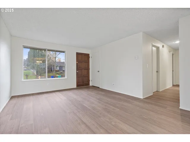 $370,000 | 3210 Northeast 2nd Court, Gresham, OR 97030